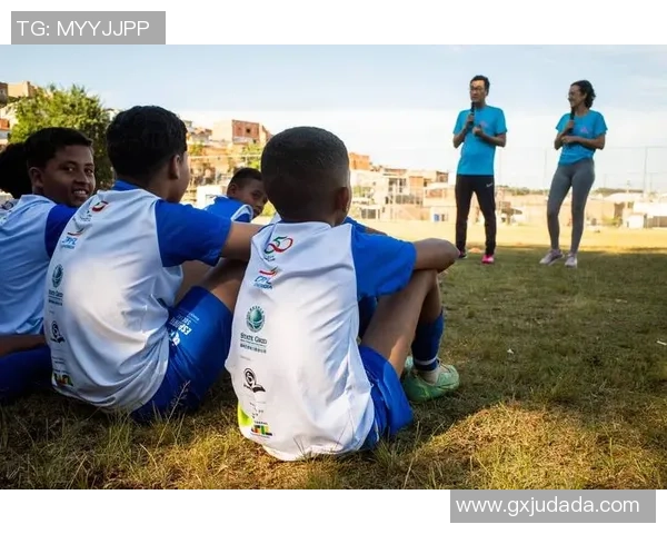 3号球员在世界足球舞台上的传奇故事与成就解析