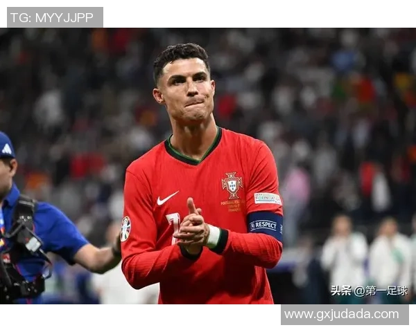 八零后一代足球球星的崛起与辉煌足坛记忆再现辉煌瞬间