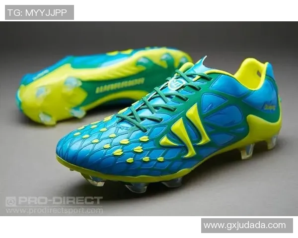 彪马足球鞋新签约球星阵容及其表现亮点解析