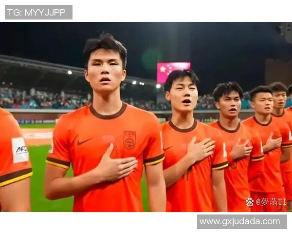 温暖瞬间感动球迷高清足球球星笑容集锦展现他们的真实魅力