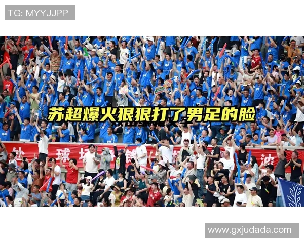 球星跨界挑战：足球与游泳的极限对抗赛